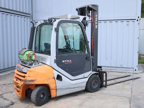 Still RX 70-30 T, VYSOKOZDVIŽNÝ VOZÍK, LPG, 14.403 MTH, VÝŠKA ZDVIU 4.170 mm, ELEKTRICKY POSUVNÉ VIDLE DO STRAN