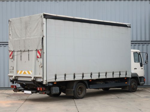 MAN L 2000, 15 PALET, HYDRAULICKÉ ČELO DAUTEL (MAX. 1000KG), VYSOKÁ NÁSTAVBA, PNEU 80%