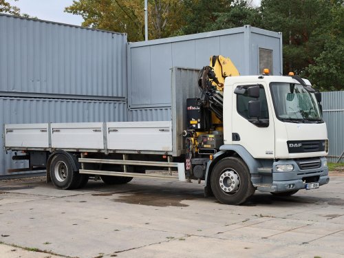 DAF LF 55.300, 18 TUN, 15 PALET, EURO 5 EEV, HYDRAULICKÁ RUKA HYVA HB150X (MAX.5,2 t, MAX 10,6 m), DÁLKOVÉ OVLÁDÁNÍ