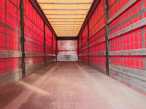 Schwarzmüller SPA 3/E,  STANDARD, 36 TUN, 34 PALET, TŘÍSTRANNÁ SHRNOVACÍ PLACHTA XL, PŘÍZDVIH STŘECHY, HLINÍKOVÉ BOČNICE