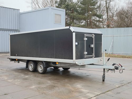 Vezeko R2B2X, NAJETO 15000 KM, THERMO IZOLACE 3,5 CM, POUŽÍVÁNO NA ROZVOZ VÍNA, PERFEKTNÍ STAV