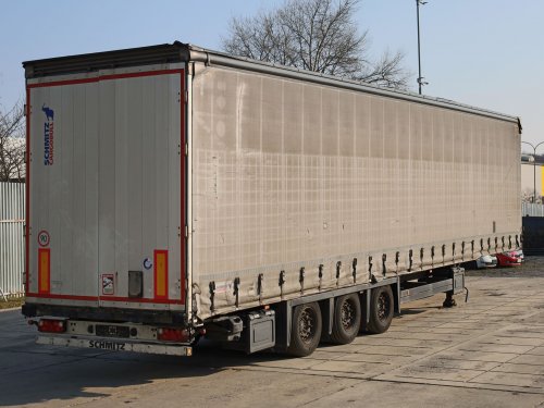 Schmitz SCS 24/L, 33 PALET, ZVEDACÍ NÁPRAVA, TŘÍSTRANNÁ SCHRNOVACÍ PLACHTA, LOW DECK