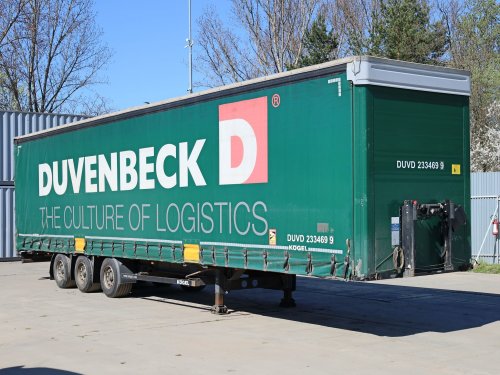 Kögel SN 24, LOW DECK, TŘÍSTRANNÁ SHRNOVACÍ PLACHTA, DVĚ PŘÍDAVNÉ NOHY JOST, NÁPRAVY BPW