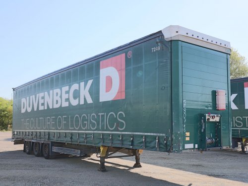 Schmitz CARGOBULL, LOW DECK, 33 PALET, TŘÍSTRANNÁ SHRNOVACÍ PLACHTA