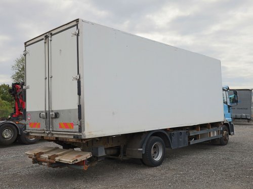 Iveco EUROCARGO ML 160E28, ZÁSUVKA 380 V, AGREGÁT T.K. TS 300/380L, HYRAULICKÉ ČELO ZEPRO, 16 PALET