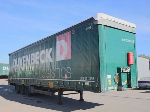 Schmitz , ZVEDACÍ NÁPRAVA , VÝBĚR Z 20 KS, LOW DECK, TŘÍSTRANNÁ SHRNOVACÍ PLACHTA