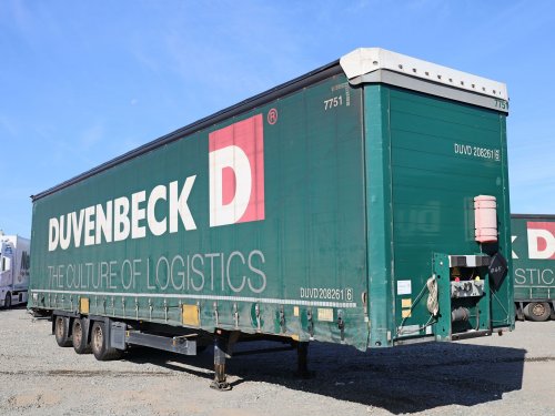 Schmitz , LOW DECK, ZVEDACÍ NÁPRAVA, VÝBĚR Z 20 KS, TŘÍSTRANNÁ SHRNOVACÍ PLACHTA