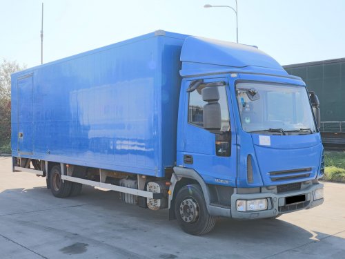 Iveco EUROCARGO ML 120EL18, EURO 5, 12 TUN, 17 PALET, HYDRAULICKÉ ČELO DHOLLANDIA (1000 KG), BOČNÍ DVEŘE, ZÁNOVNÍ PŘEDNÍ PNEU