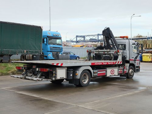Mercedes-Benz ATEGO 1528, HYRAULIUCKÁ RUKA MKG (MAX 8 M, MAX 4280 KG), NAVIJÁK, NOVÉ PŘEDNÍ PNEU, PRAVIDELNÝ SERVIS